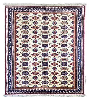 Want Your Interiors to Stand Out? Try These Afghan Wool Rug Styling Ideas