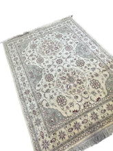 7x5 Authentic Handwoven Rug – Legacy Collection